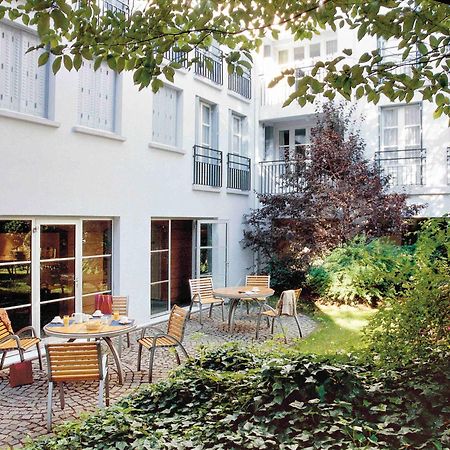 Aparthotel Adagio Paris Montmartre Esterno foto