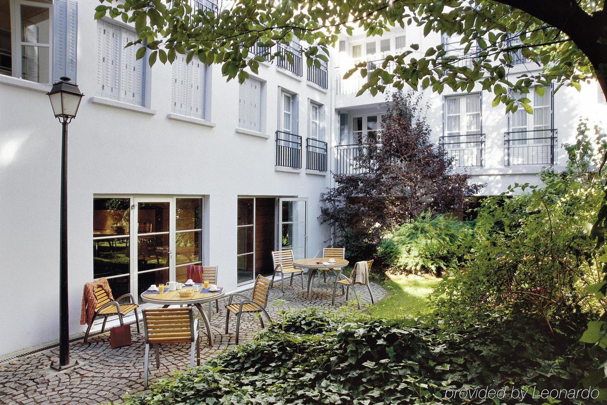 Aparthotel Adagio Paris Montmartre Esterno foto