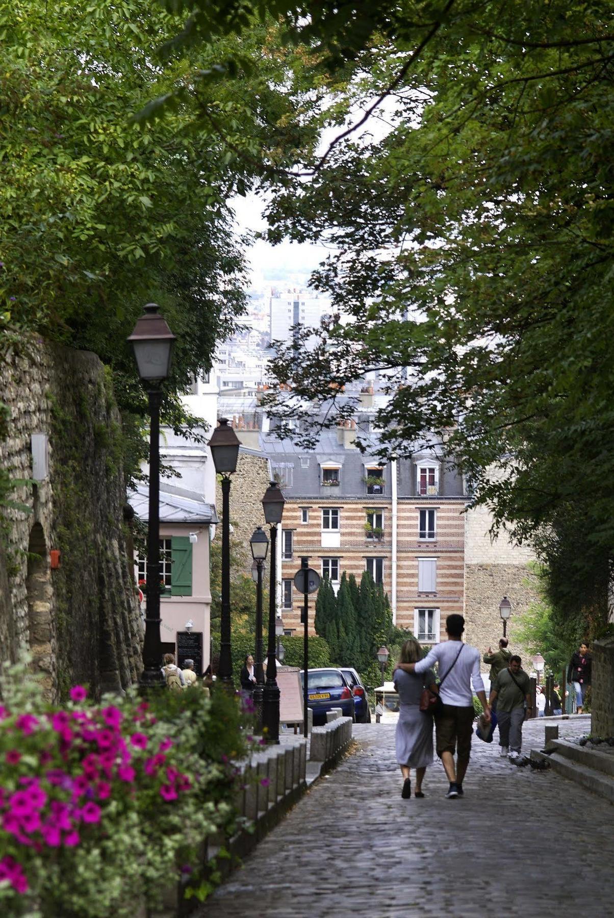 Aparthotel Adagio Paris Montmartre Esterno foto