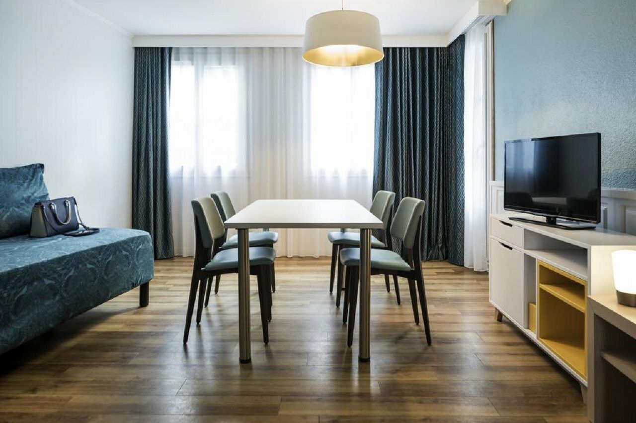 Aparthotel Adagio Paris Montmartre Esterno foto